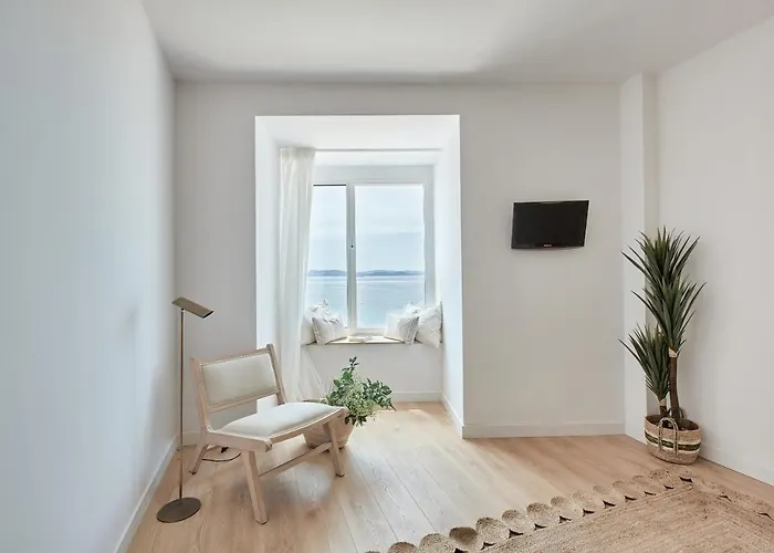 Ξενοδοχείο Del Mar 2*